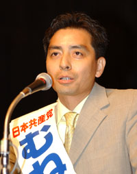 志位和夫委員長を迎えて行われた日本共産党の街頭演説